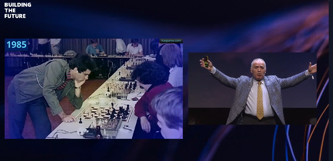 Garry Kasparov: “Temos de encontrar uma forma de trabalhar com as máquinas, se não conseguimos batê-las temos de trabalhar com elas”