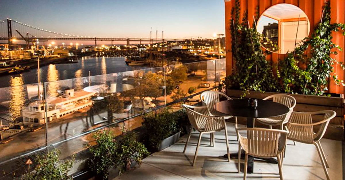 Õkah. O restaurante com a melhor vista de Lisboa reabriu com música ao vivo e menus de degustação atrativos (no preço e paladar)