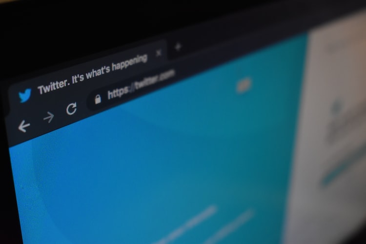 Amigos chegados e subperfis: Twitter imagina novas formas de interação na sua rede social