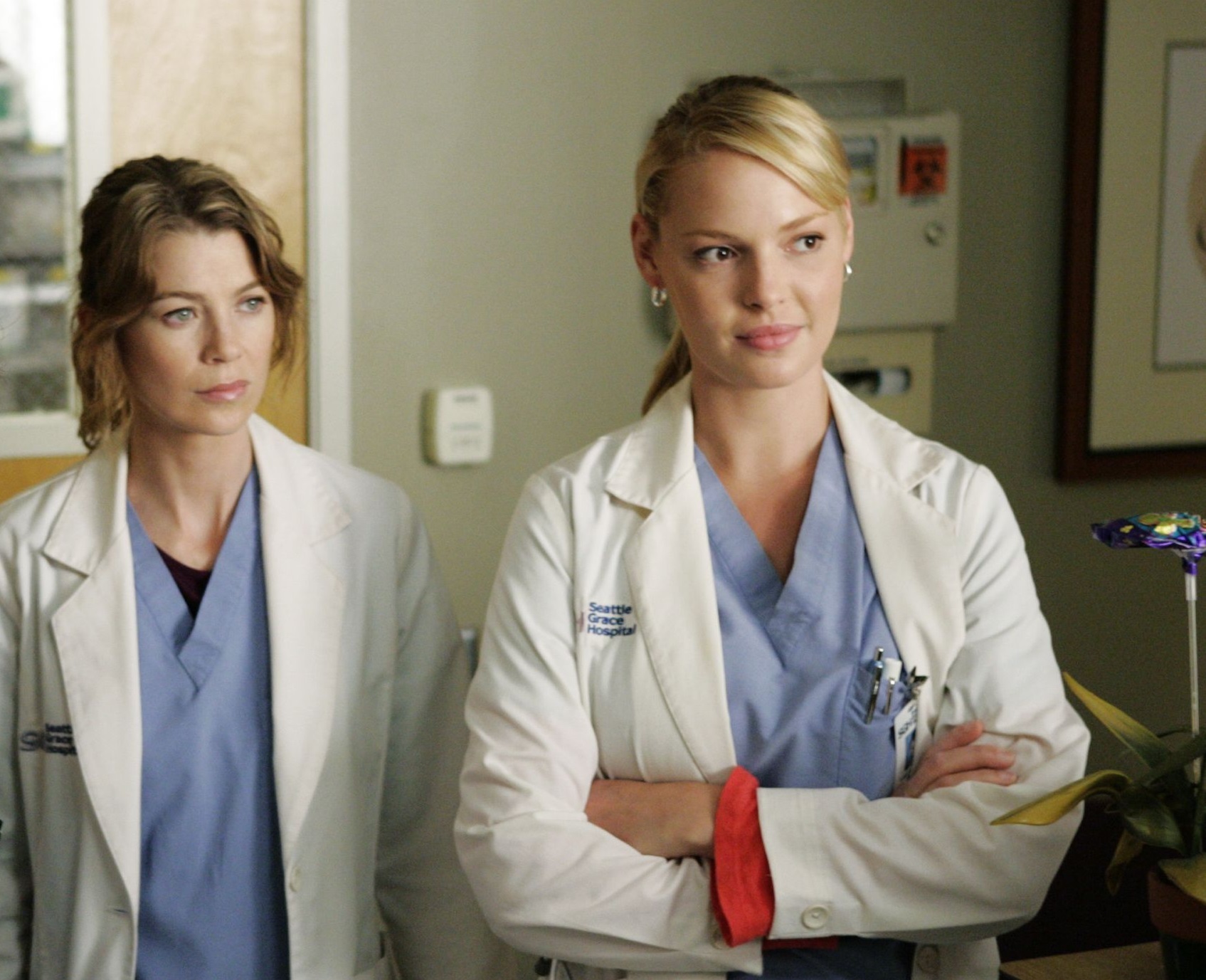 Estrelas de “Anatomia de Grey” reúnem-se 13 anos após polémica saída da série. “Fui tão ingénua”