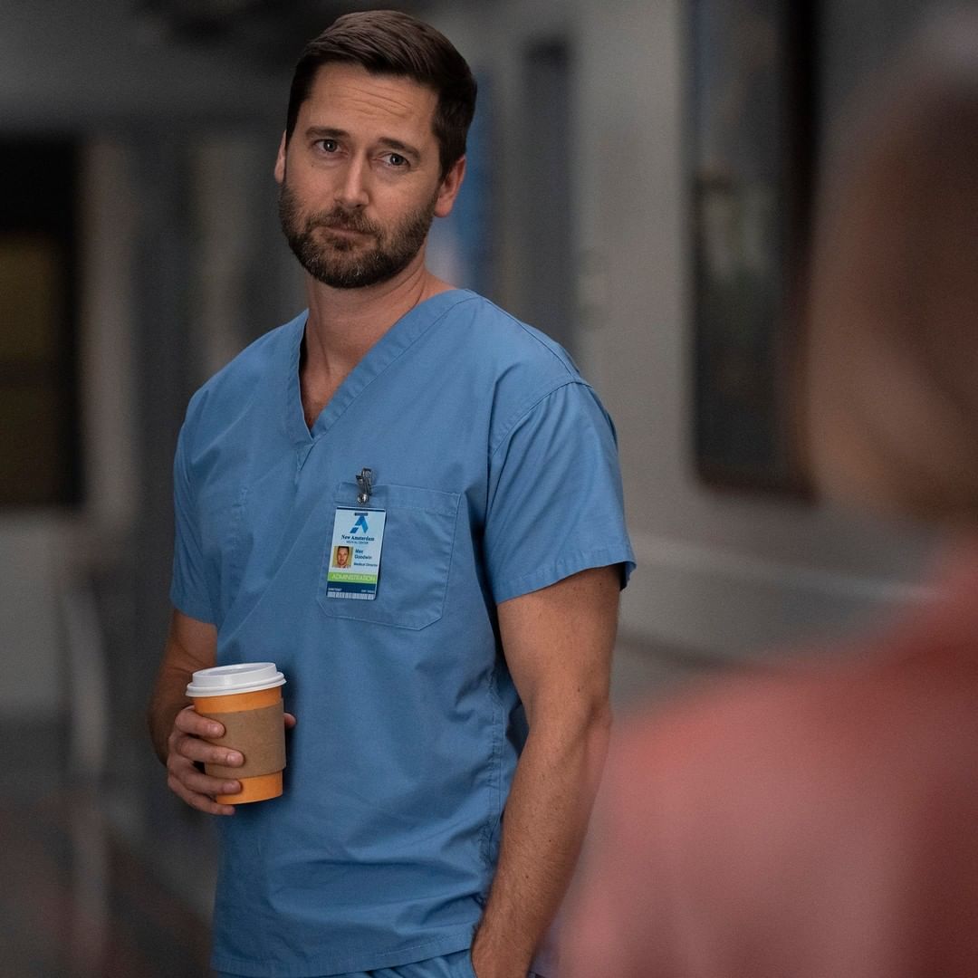 Prepare o sofá e a manta. Há maratona de “Anatomia de Grey” e “New Amsterdam” nos feriados