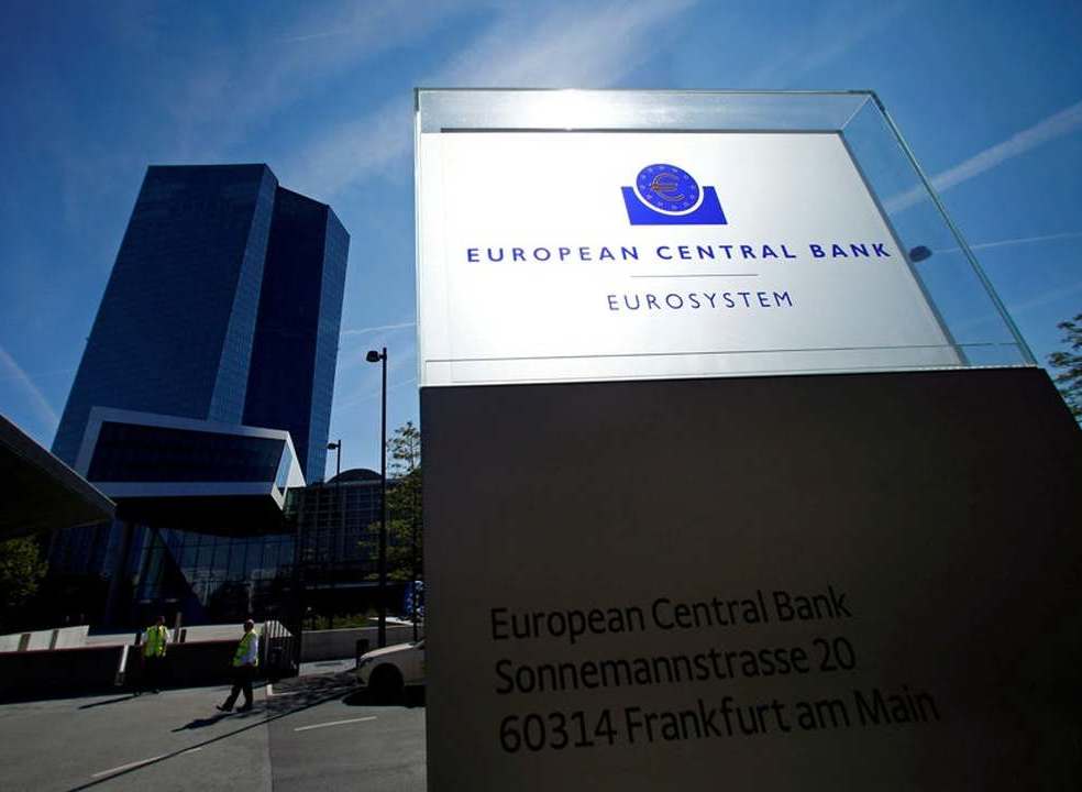 BCE mantém juros em mínimos históricos e plano de acabar com estímulos monetários