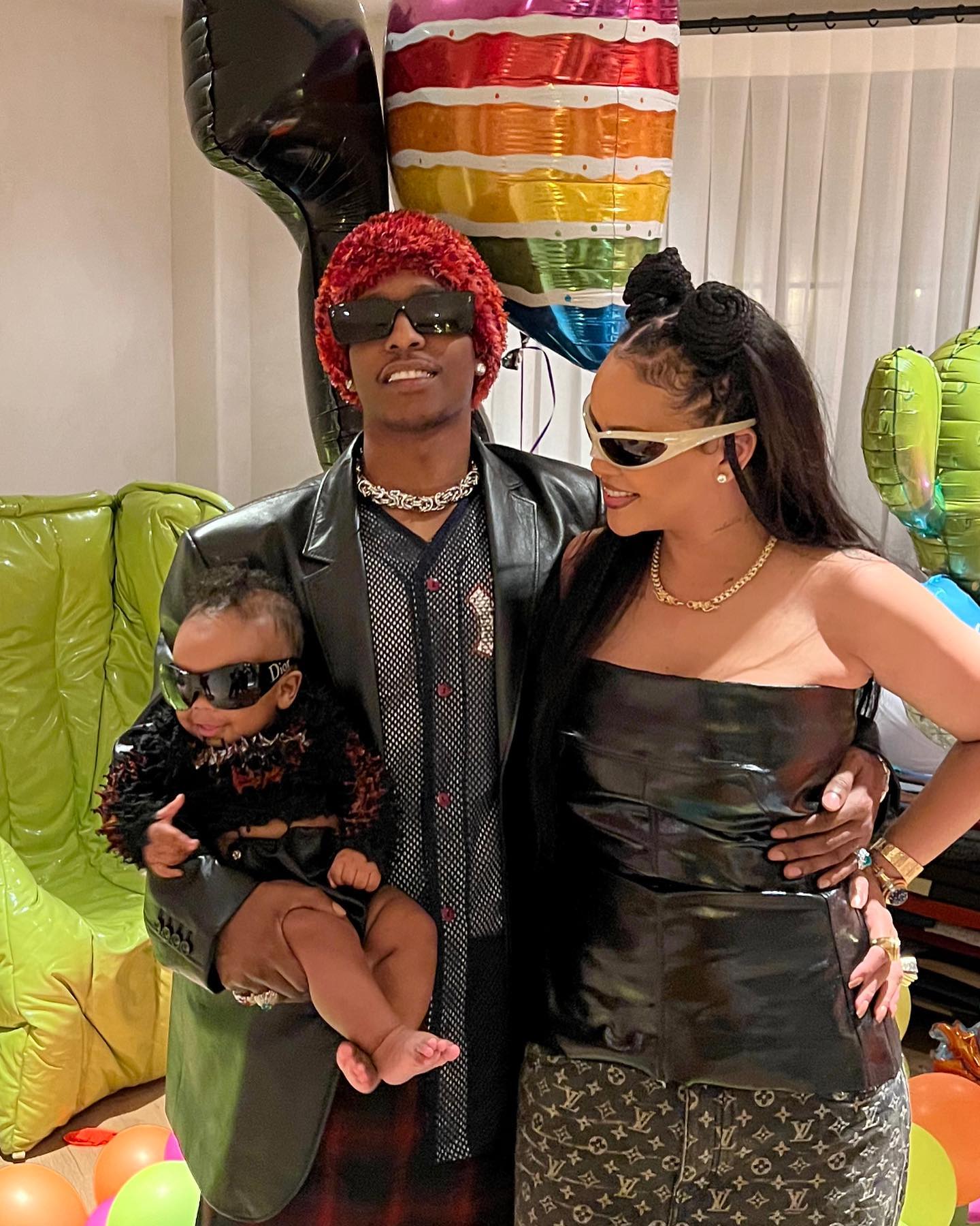 Rihanna e ASAP Rocky foram pais pela segunda vez. O nome do bebé começará por R, tal como o do irmão