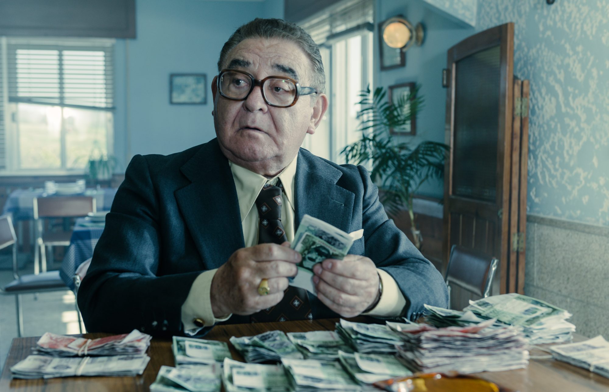 “Fariña” é a nova série da Netflix e é perfeita para quem tem saudades de “Narcos”