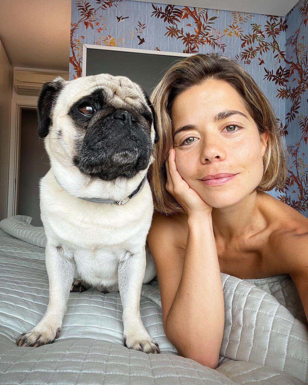 Projeto “DoBem” de Isabel Silva chega às crianças — e o cão Caju é parceiro