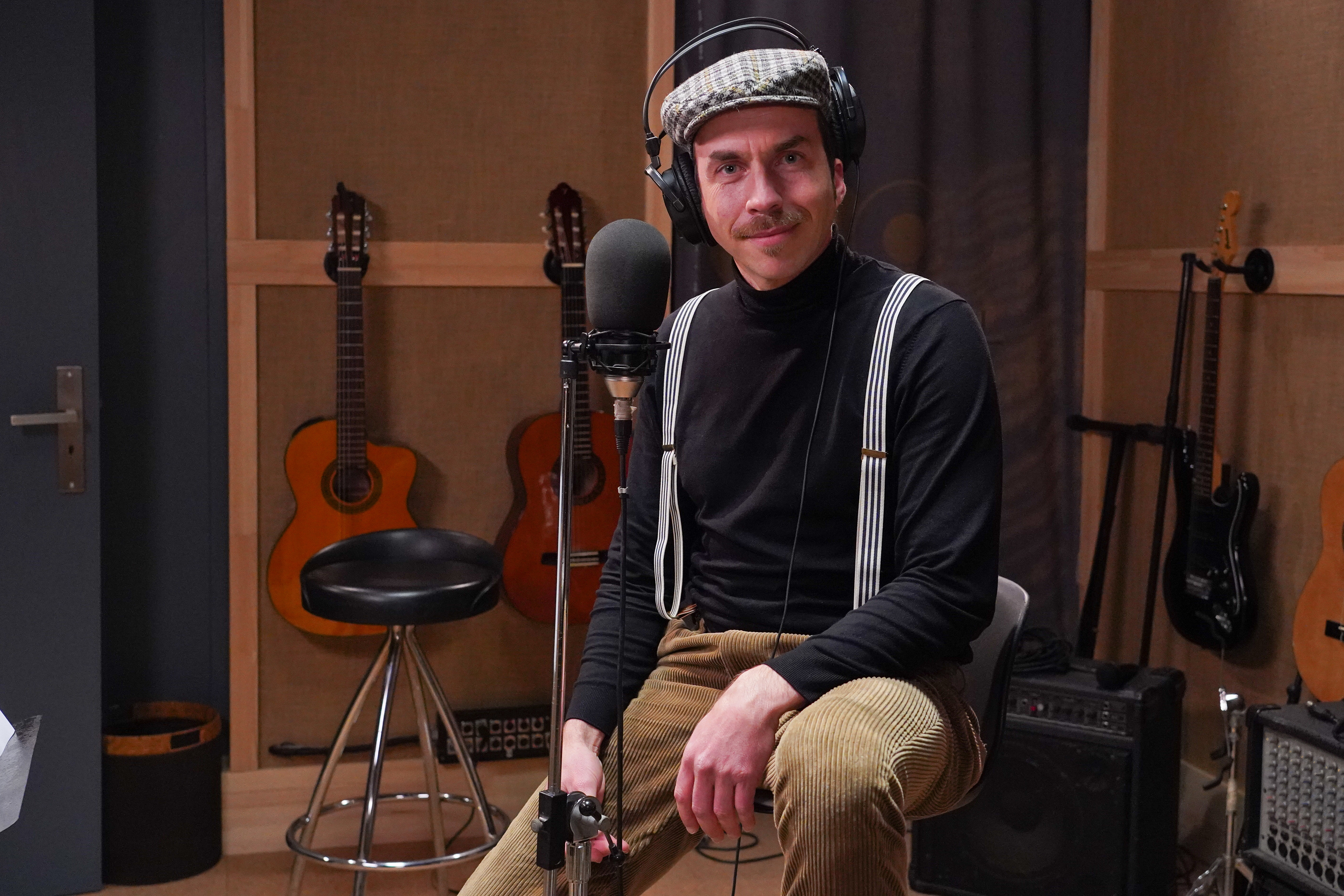 Renato Godinho estreia-se a cantar na TV. “Adorava ter um instrumento vocal extraordinário”