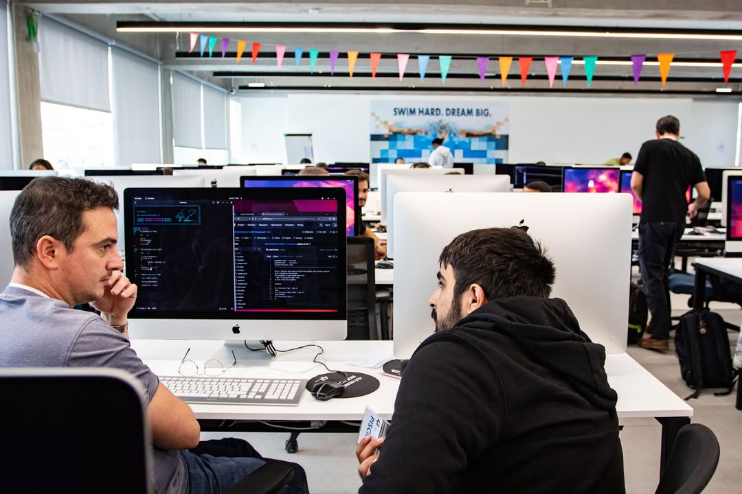 Quase 400 candidatos preparam-se para a última prova de acesso à Escola 42 em Lisboa e no Porto