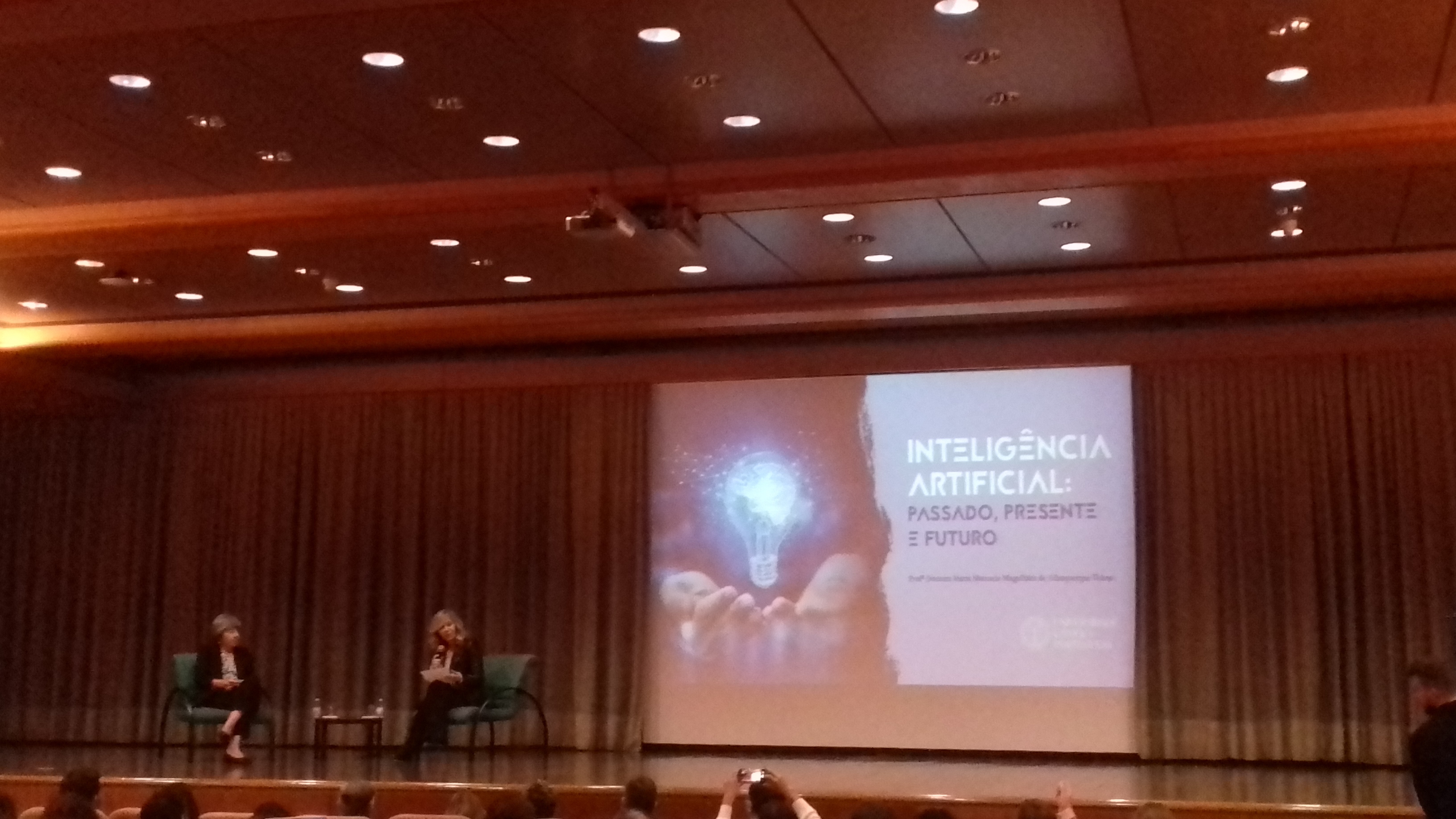 Sarah Maier. Esta marca portuguesa de sapatos de luxo já tem clientes ainda antes de ser lançada