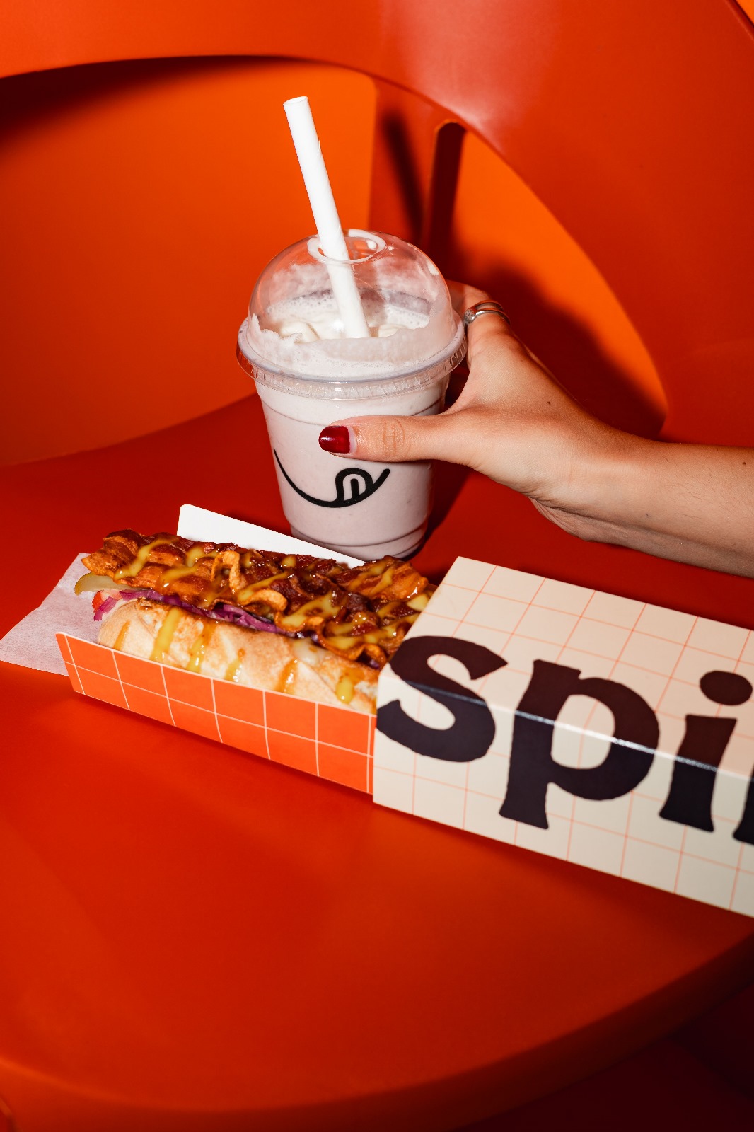 Atenção, amantes de fast food. Neste restaurante em Alvalade, pode fazer o seu próprio cachorro-quente