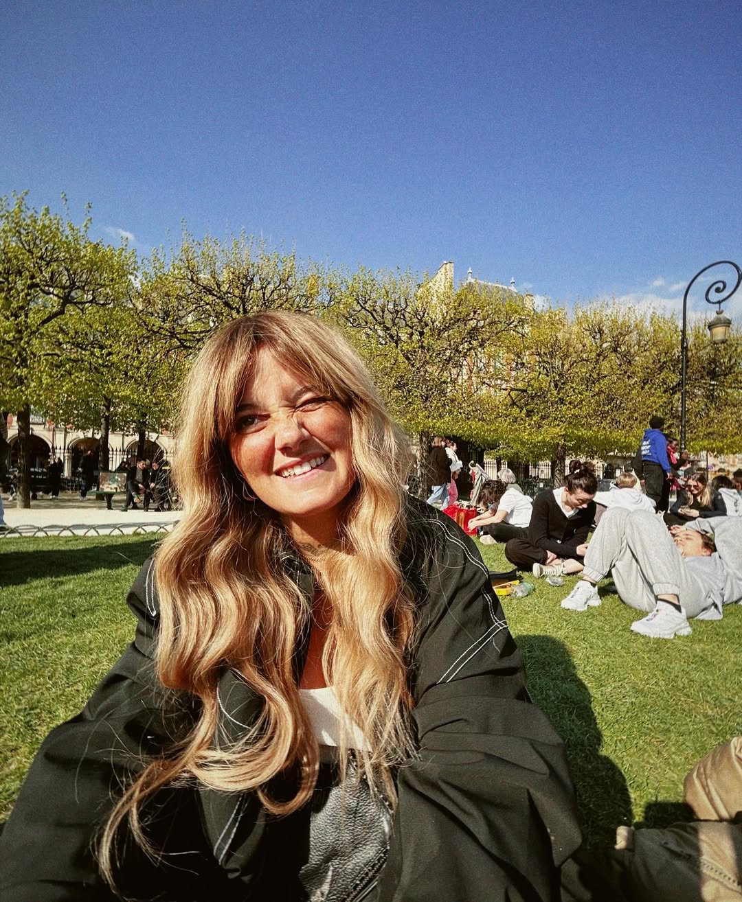 Carolina Deslandes lança novo álbum. Recorde 4 momentos marcantes da carreira da artista e veja as fotos