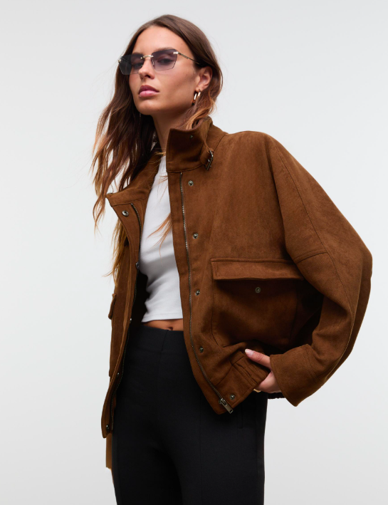 Casaco viral da Zara custa 149€ e está esgotado. Encontrámos um “dupe” por menos de metade do preço