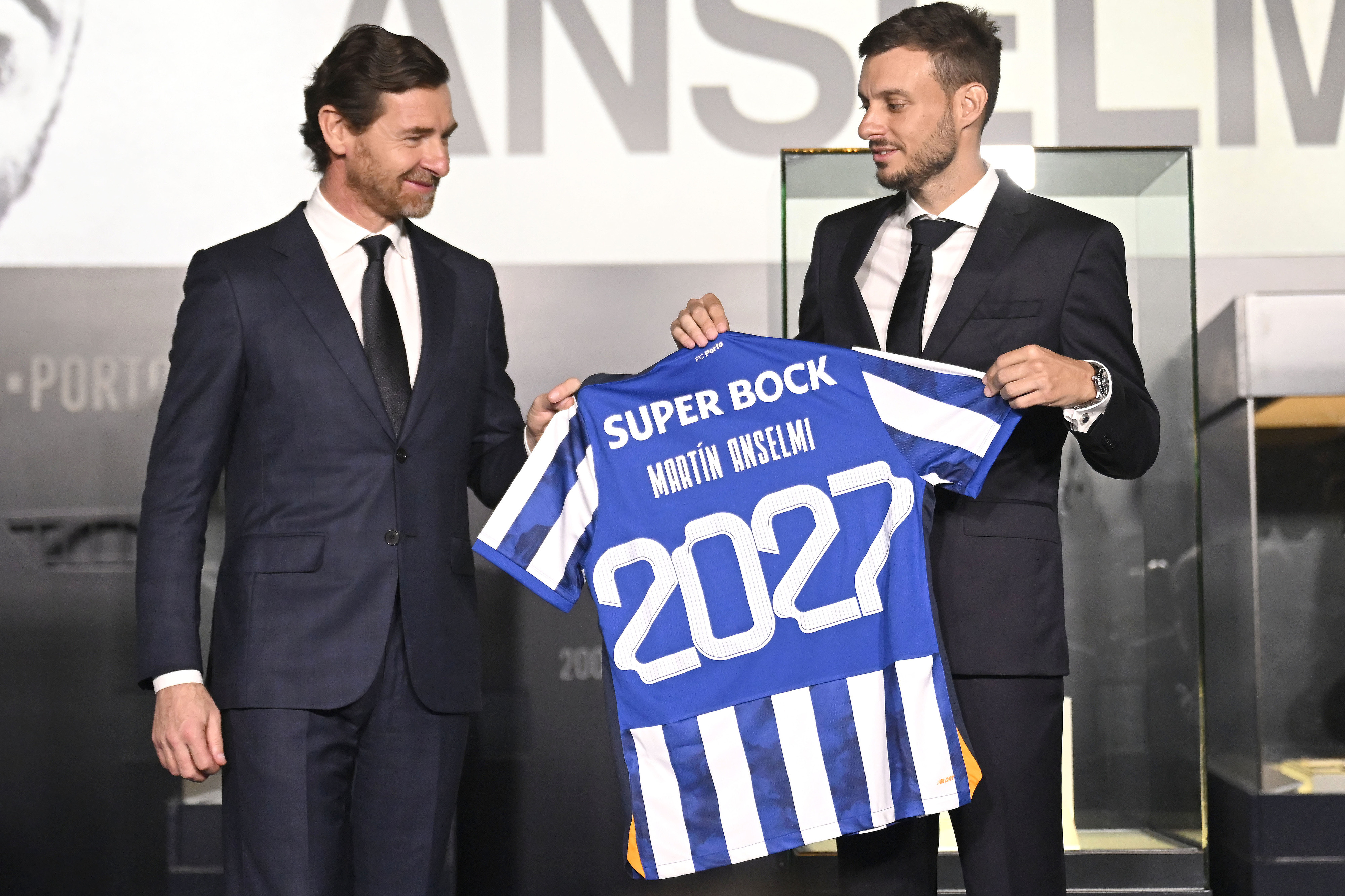 “Sei o que significa o Porto". Anselmi prioriza equipa à imagem dos dragões