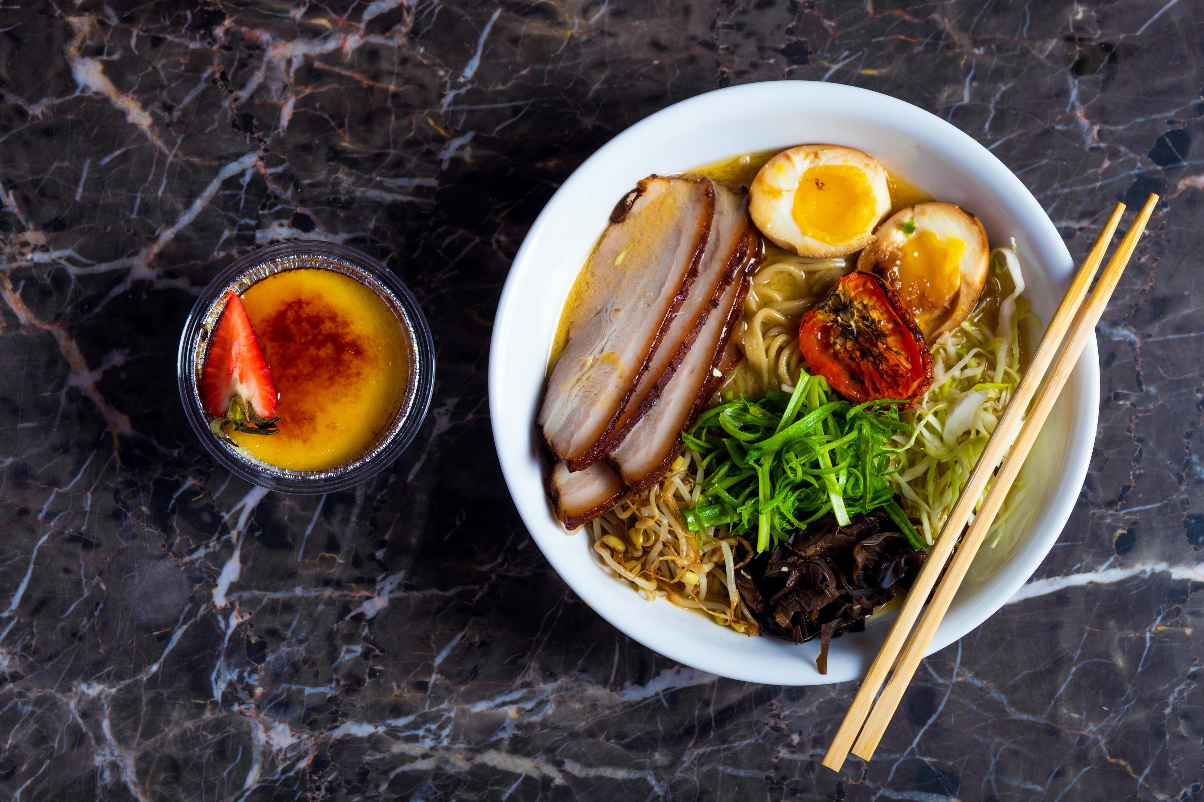 Com caldos deliciosos e quentes, de carne ou vegetais: 5 sítios onde o ramen é a estrela do menu