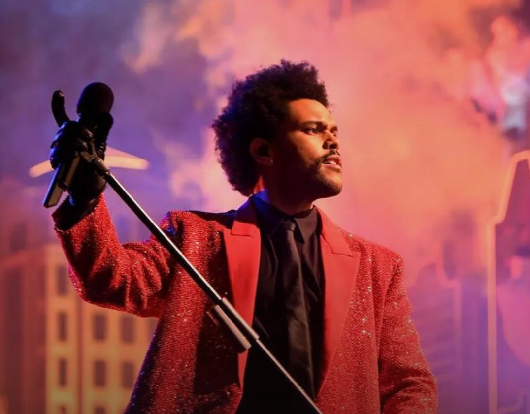Não vai ver The Weeknd ao vivo? Poderá fazê-lo no sofá graças ao concerto que está a chegar à HBO Max