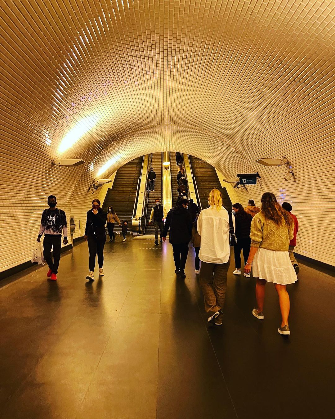 Metro do Chiado. Escadas rolantes vão continuar sem funcionar na totalidade até 2024