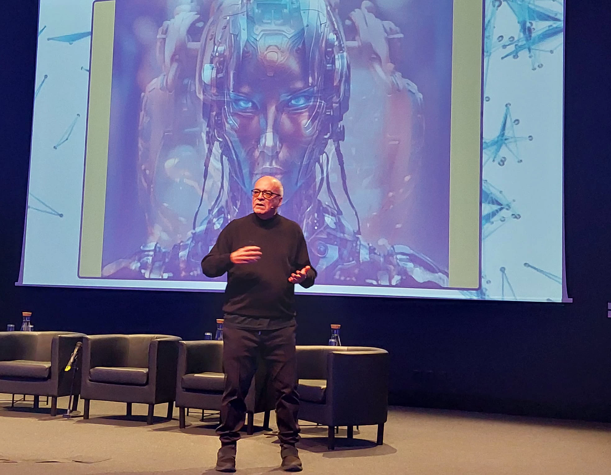 “Vamos ter cada vez mais obras de arte feitas com IA e vamos gostar muito”