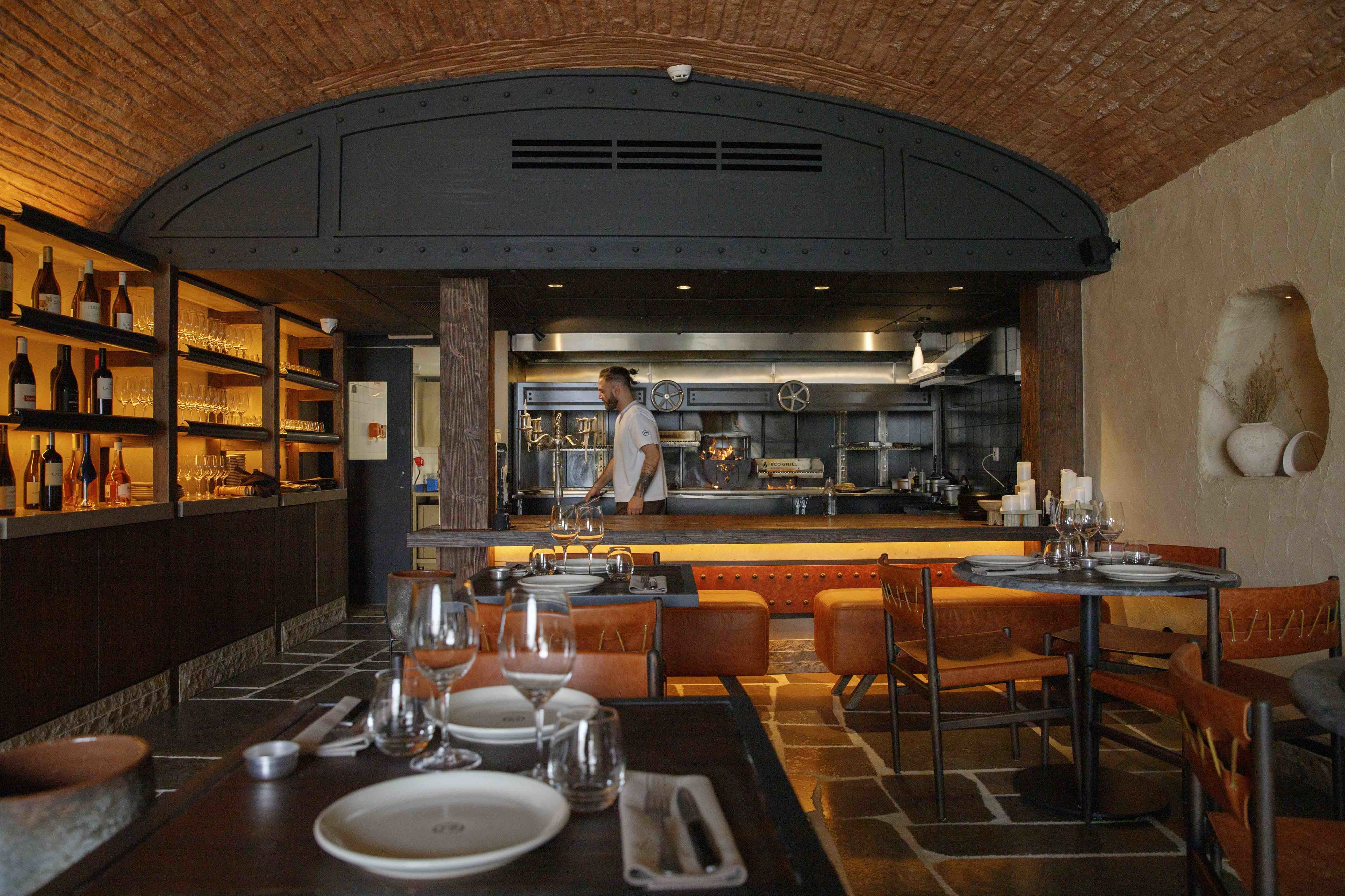 Faminto. Decore este nome, pois está prestes a tornar-se o restaurante mais quente da capital