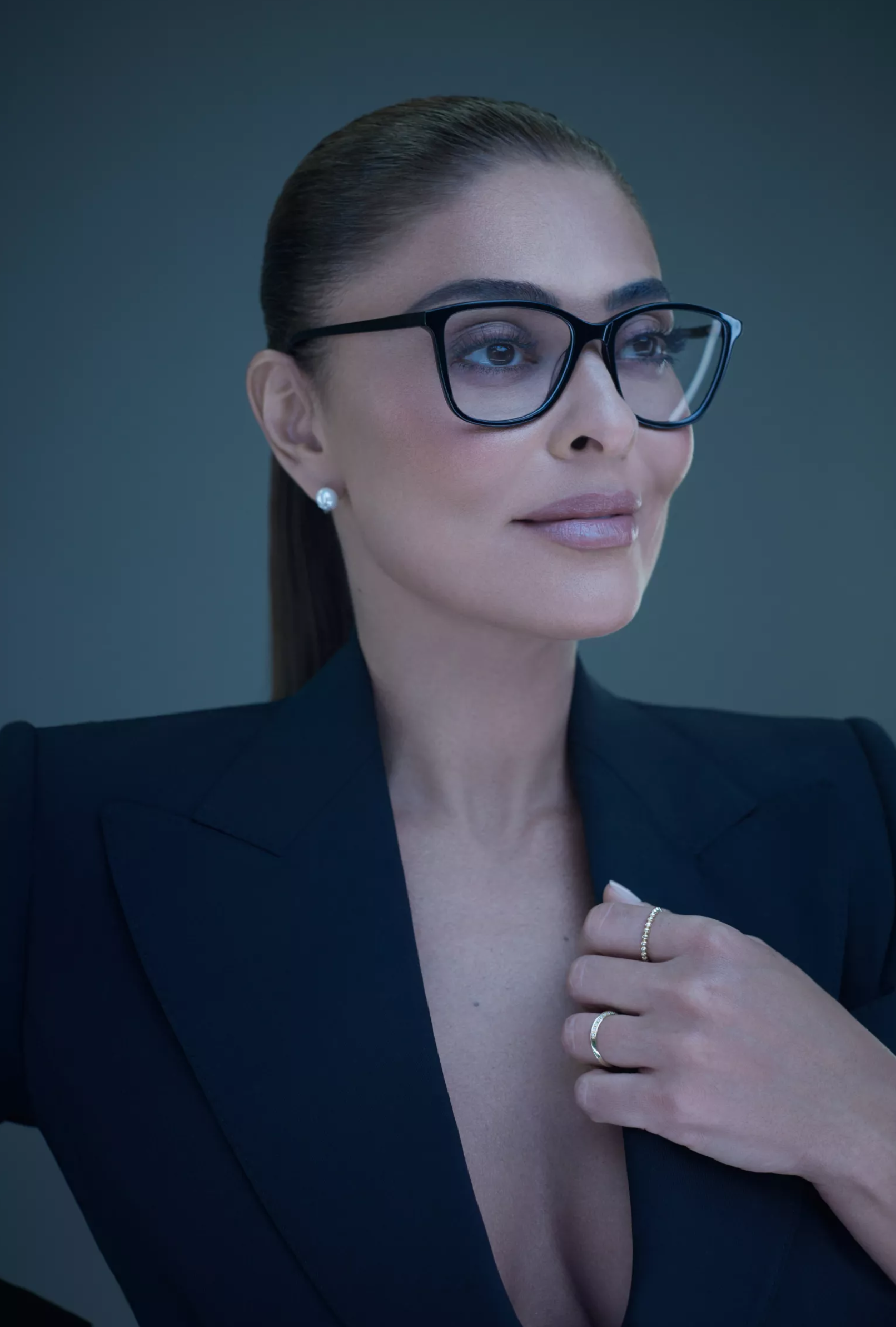 Quer ganhar uns óculos à medida do seu rosto? Leia este texto