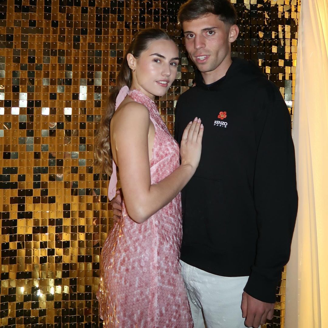 Filha de Fernanda Serrano namora com jovem promessa do Benfica. Veja 15 fotos de Martim Ferreira