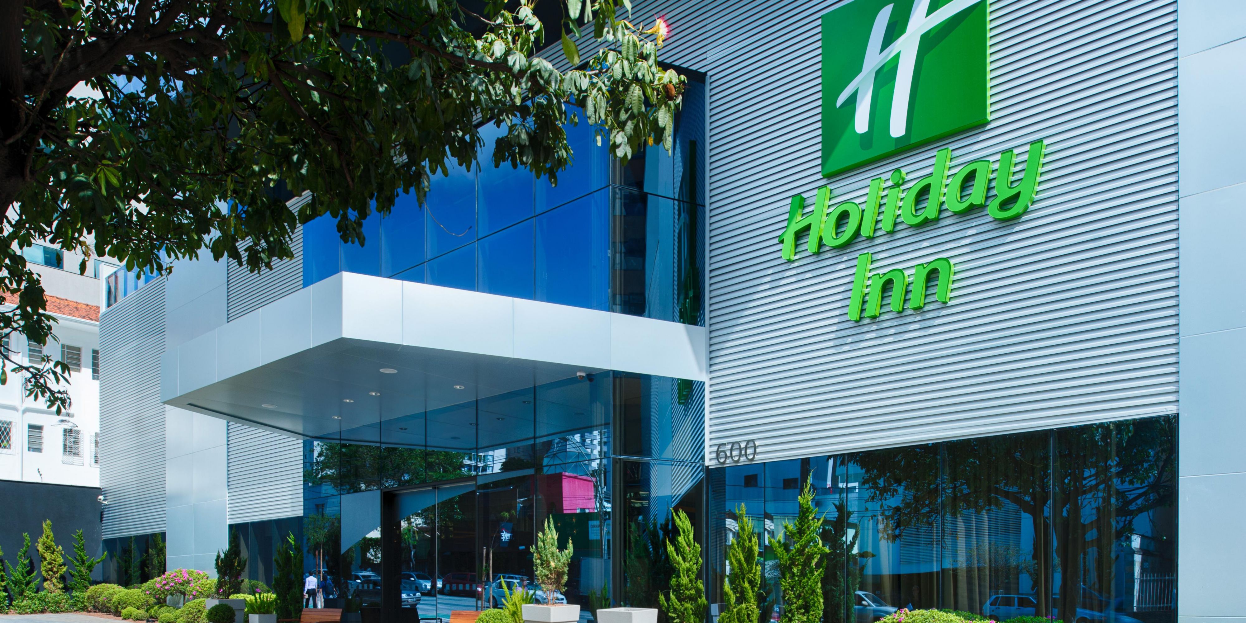 Hotéis Holiday Inn e Crown Plaza confirmam ter sido alvo de ataque informático