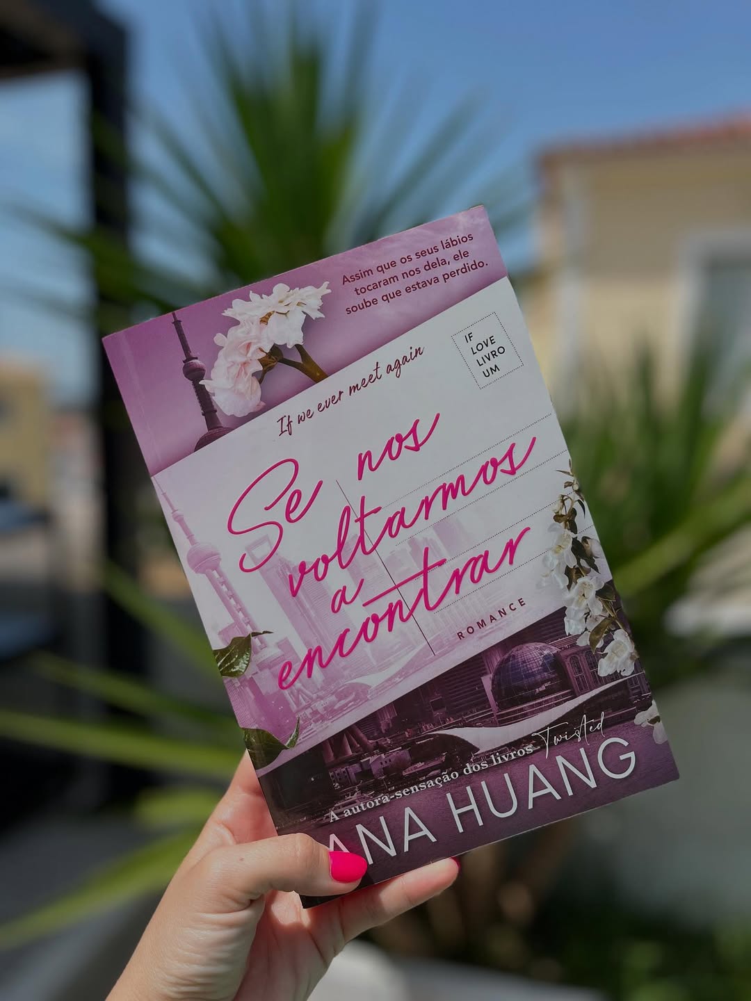 Os romances avassaladores e picantes de Ana Huang estão de volta. Saiba tudo sobre “Se Nos Voltarmos a Encontrar”