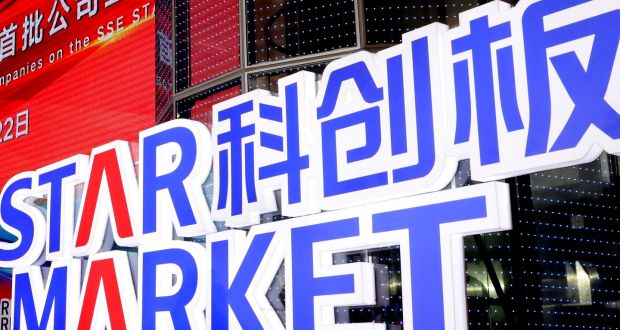 Shawn Mendes e Camila Cabello estão separados. Casal namorou durante 2 anos