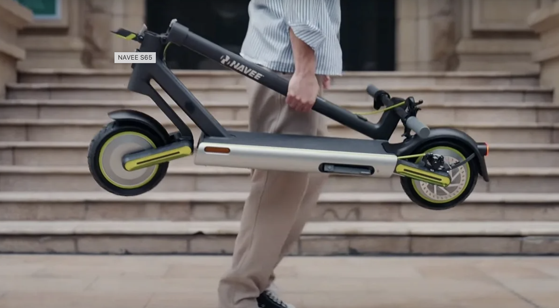 Incêndio num apartamento causado por trotinete elétrica mata quatro. Jovem de 13 anos atirou-se da janela