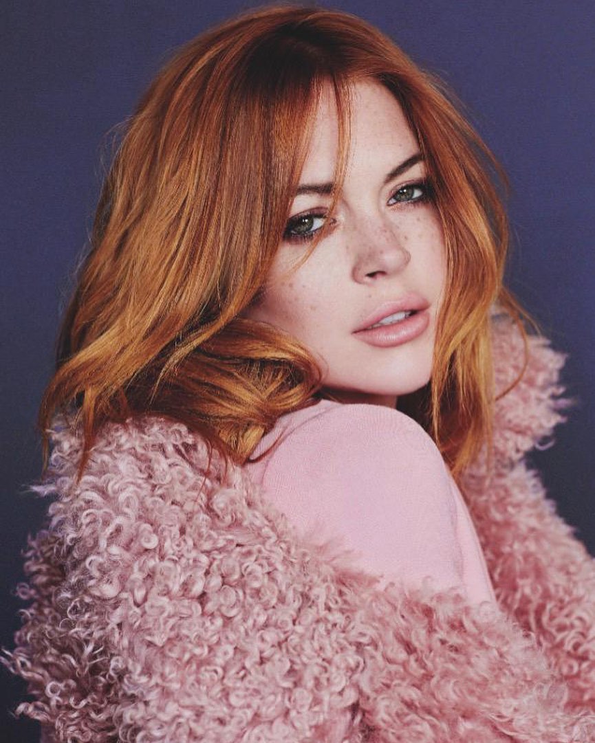 Lindsay Lohan foi pedida em casamento. Veja o deslumbrante anel de noivado da atriz