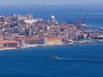 Princesa Beatrice vai ser mãe. Prima de Harry anuncia gravidez no aniversário de casamento dos Sussex