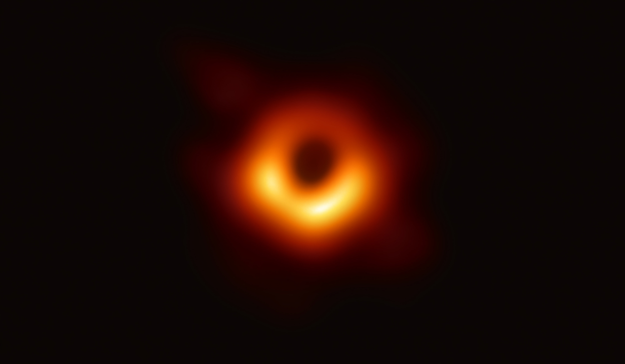 O que aconteceria se caísse num buraco negro?