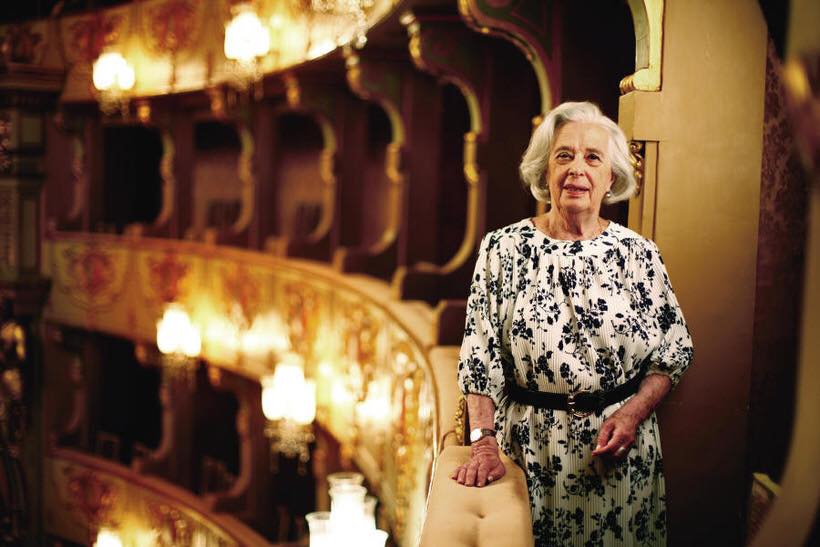 Morreu Cecília Guimarães, vítima da COVID-19. A atriz tinha 93 anos