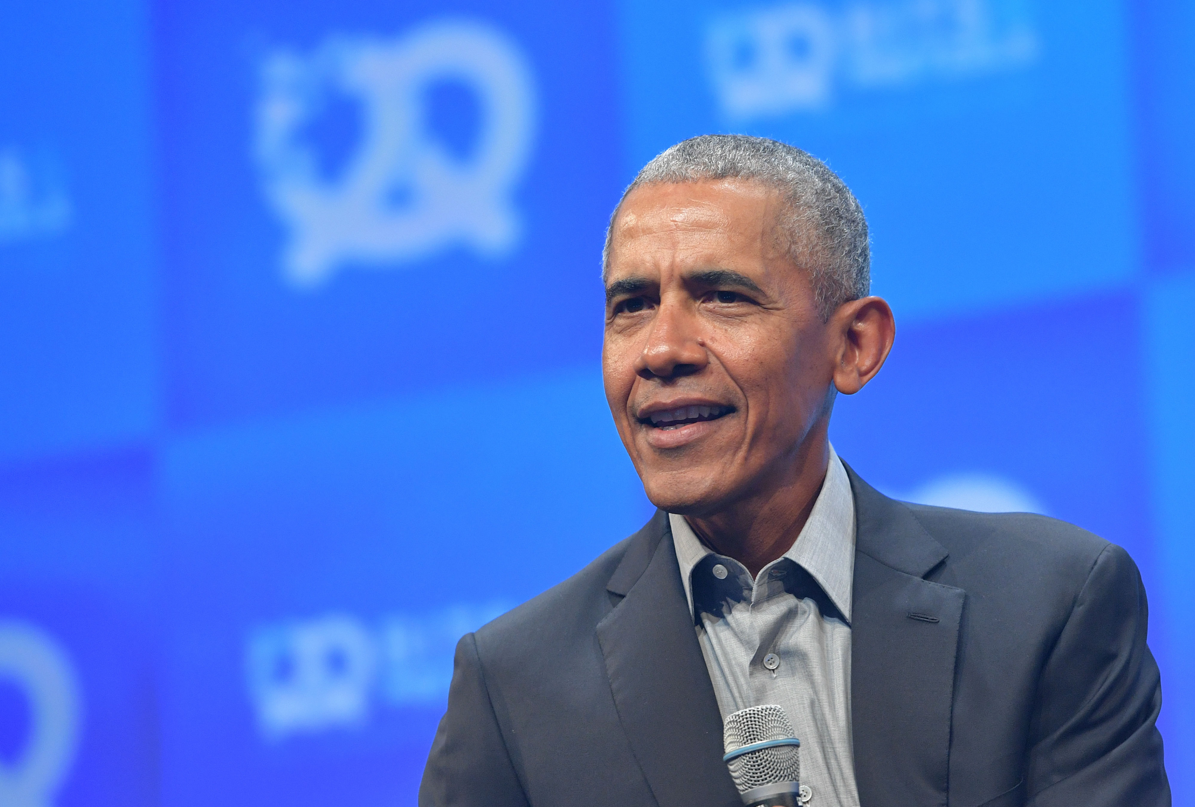 Barack Obama diz que as mulheres são “indiscutivelmente melhores do que os homens”