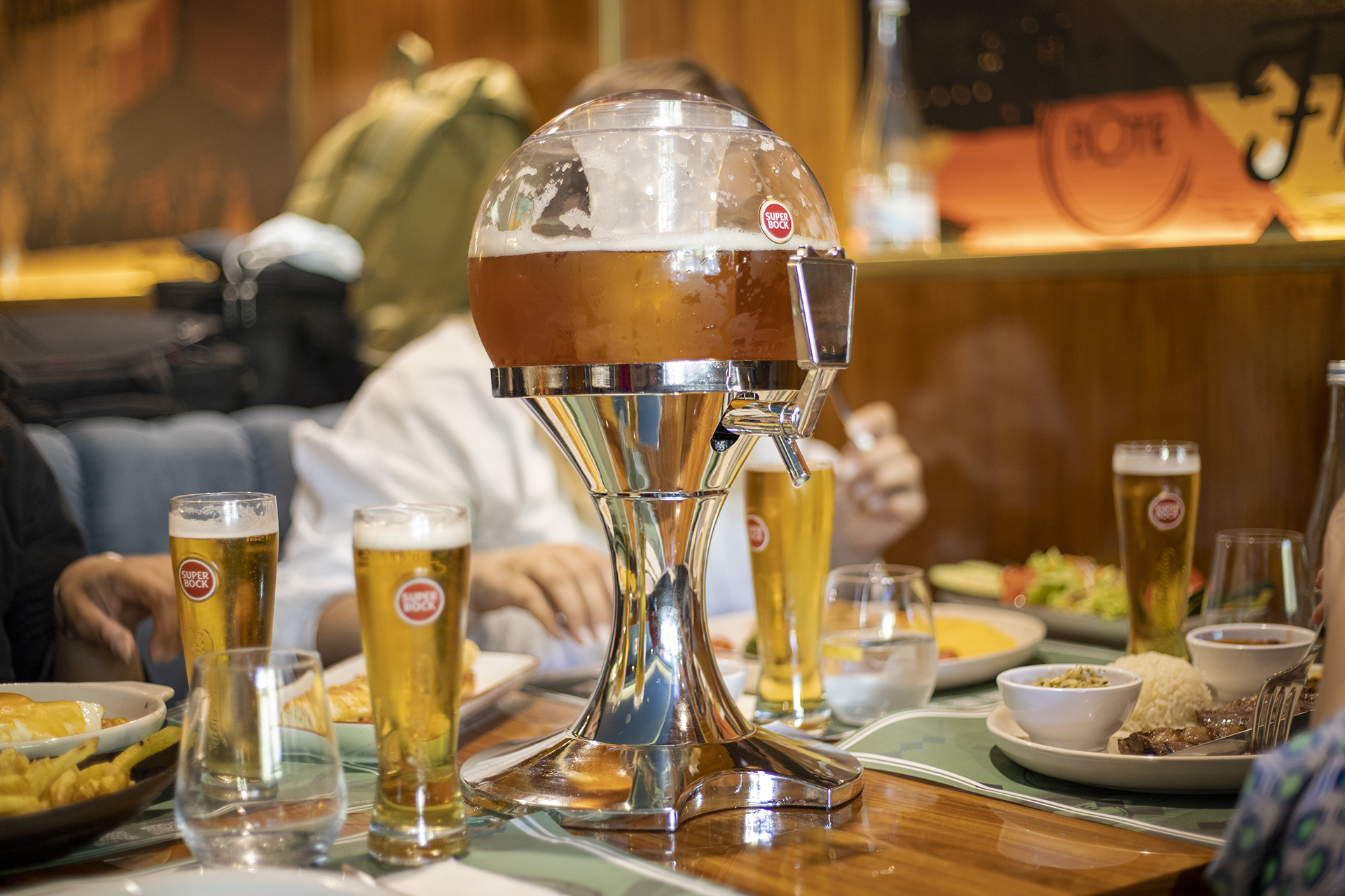 Já não tem de desesperar pela cerveja fresquinha nos restaurantes: no Dote, pode tirá-la na mesa