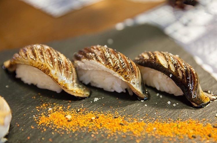 Niguiris de sardinha ou arroz de berbigão? Já pode comer na peixaria mais moderna da capital