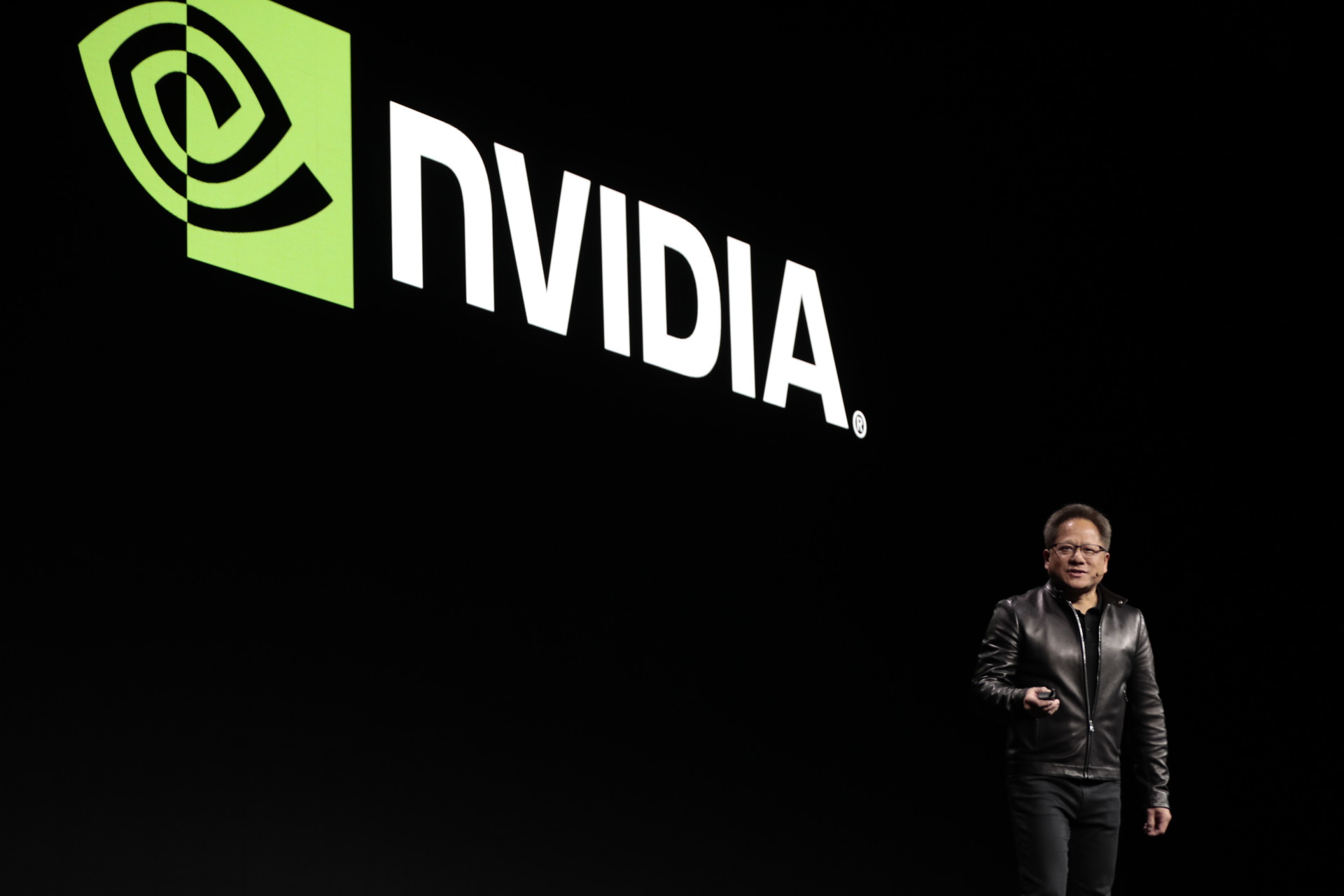 O que tem a IA a ver com o voo acelerado da Nvidia para o exclusivo “trillion dollar club”? Tudo
