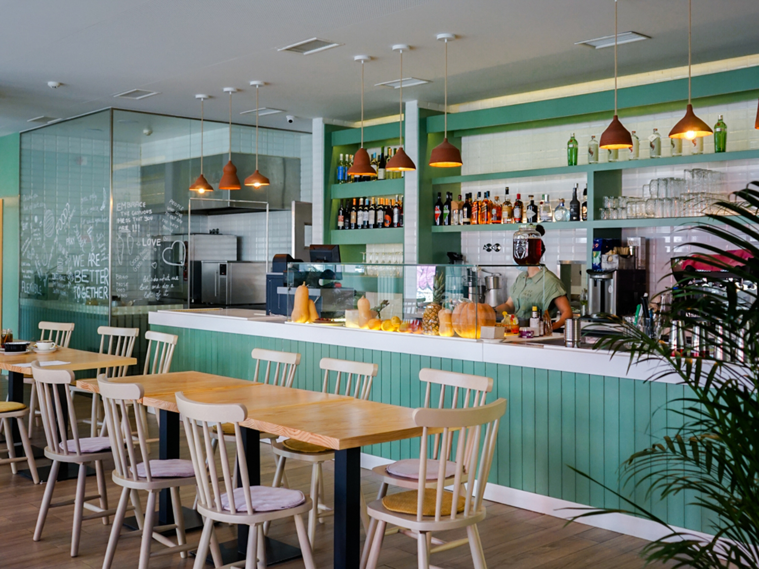 Eat Pray Love. O novo restaurante onde pode trabalhar e beber um copo (não em simultâneo)