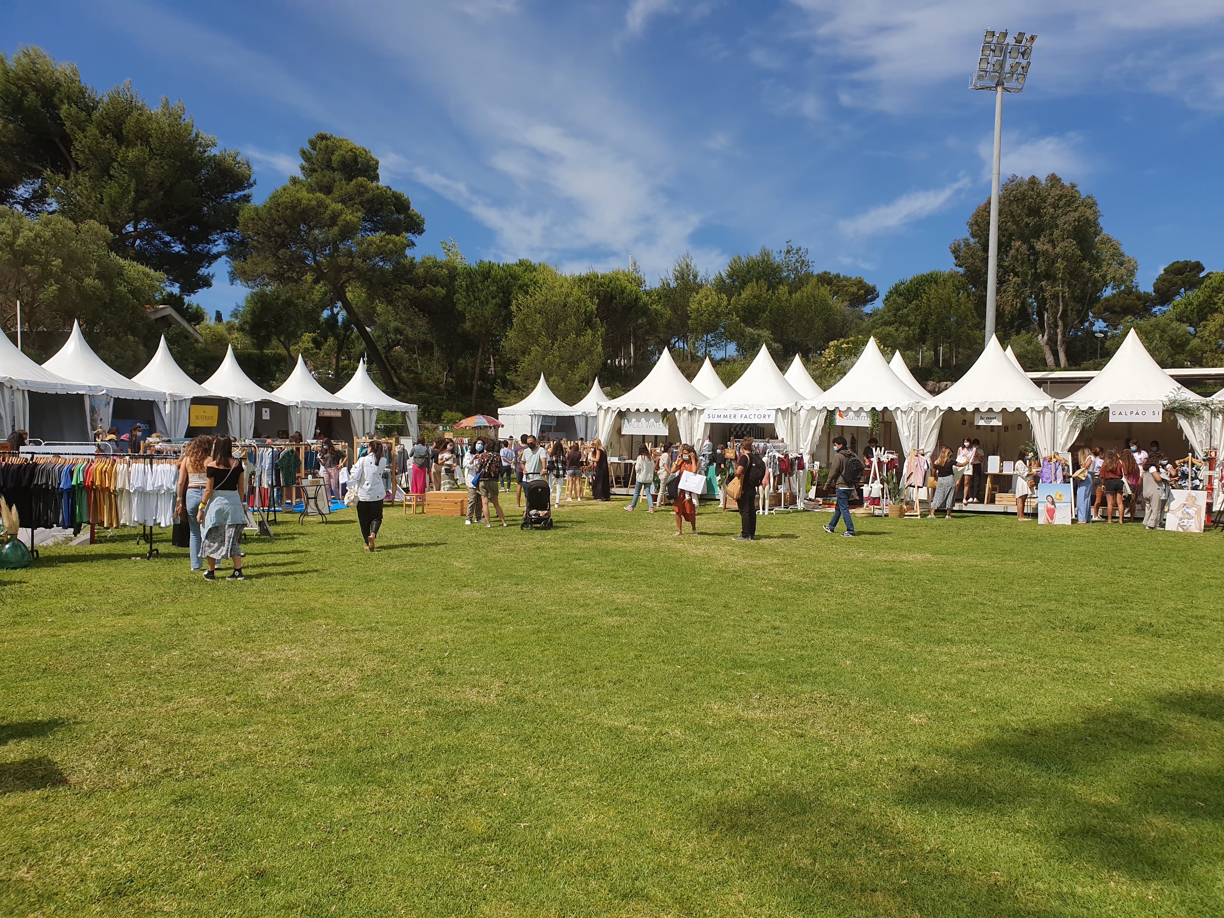 Fomos ao Summer Market Stylista. Como foi visitar um mercado em tempos de pandemia