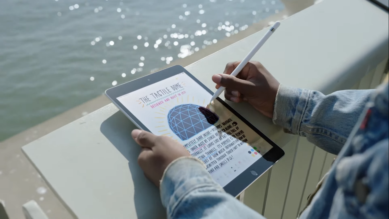 iPad com ecrã OLED está nos planos da Apple, mas poderá chegar só em 2024