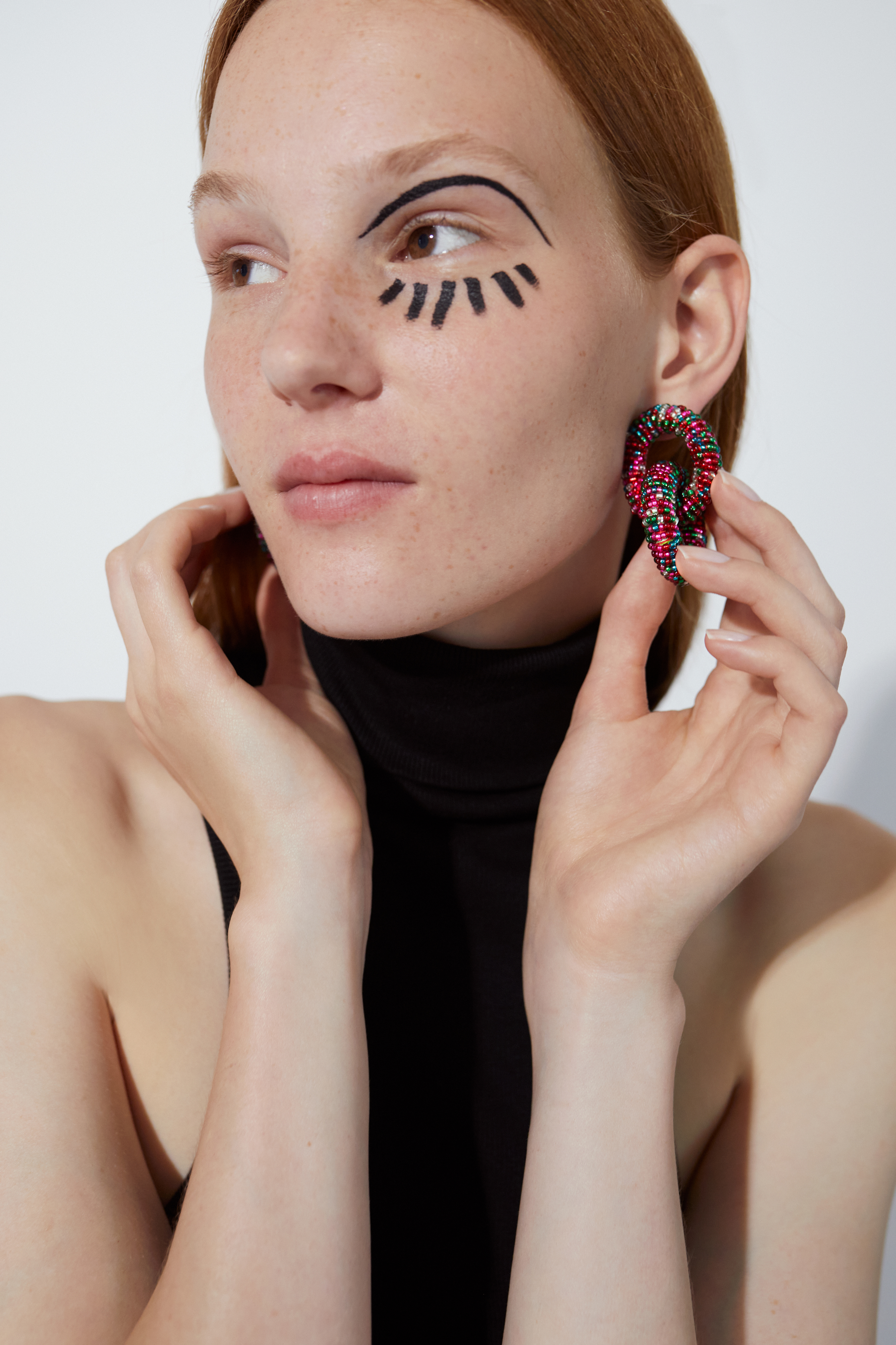 20 pares de brincos que não vai querer tirar das orelhas este verão (a partir dos 9,99€)