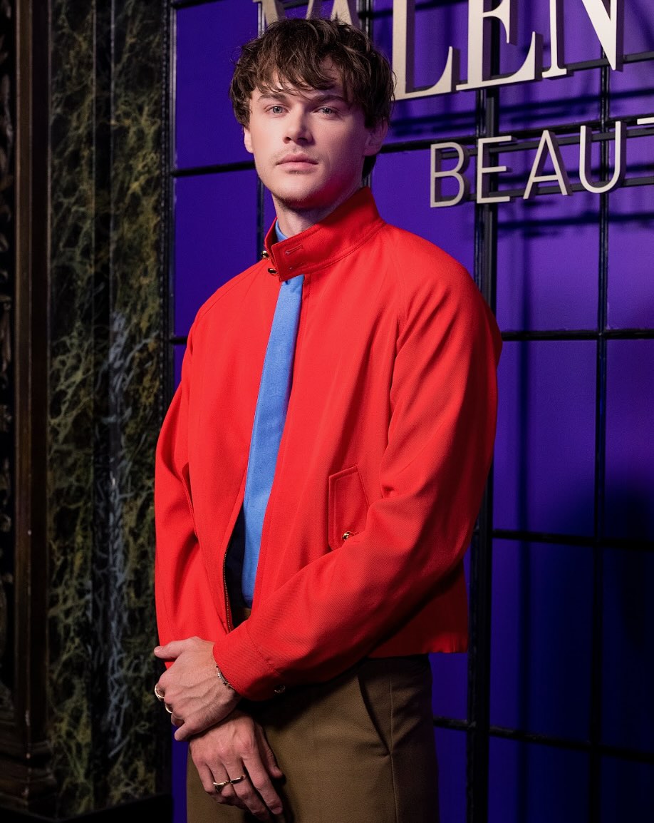 Chris Briney é o novo galã de Hollywood. 25 fotos do ator (que já é comparado a um jovem Leo DiCaprio)