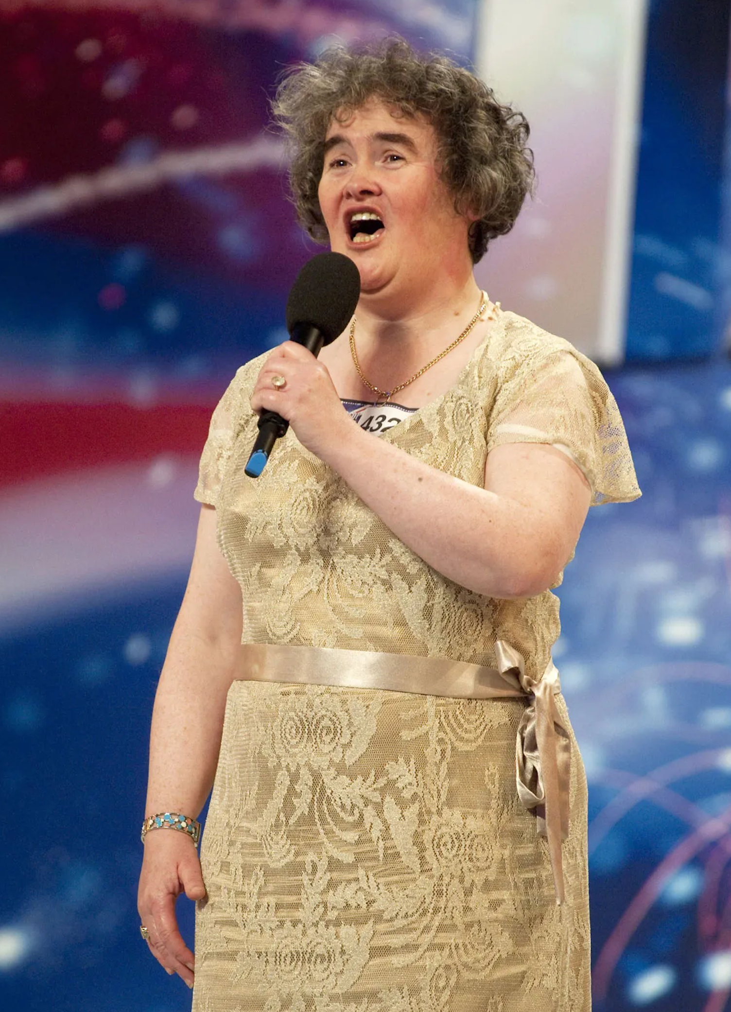 Lembra-se de Susan Boyle que surpreendeu o mundo no “Britain’s Got Talent” em 2009? Cantora sofreu AVC