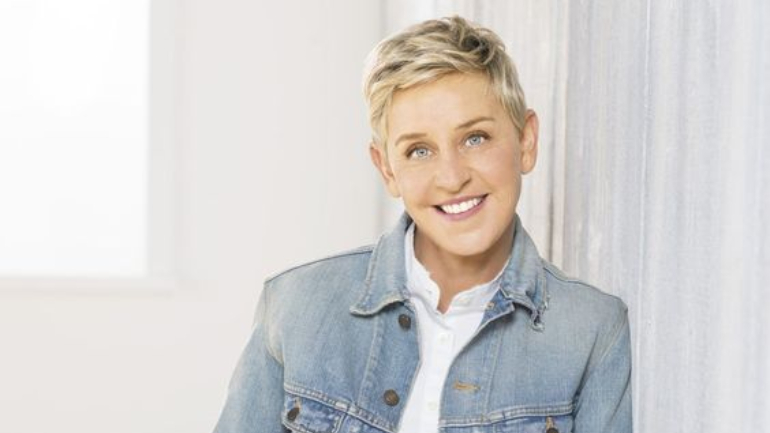 Após polémica, Ellen DeGeneres volta à televisão e diz que há “coisas que não podem voltar a acontecer”