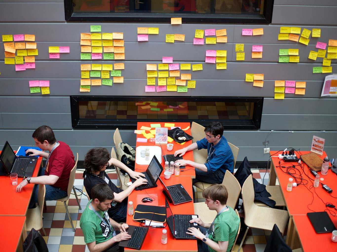 Tudo sobre “o hotel mais luxuoso do mundo” por onde Cristina Ferreira passou na viagem ao Dubai