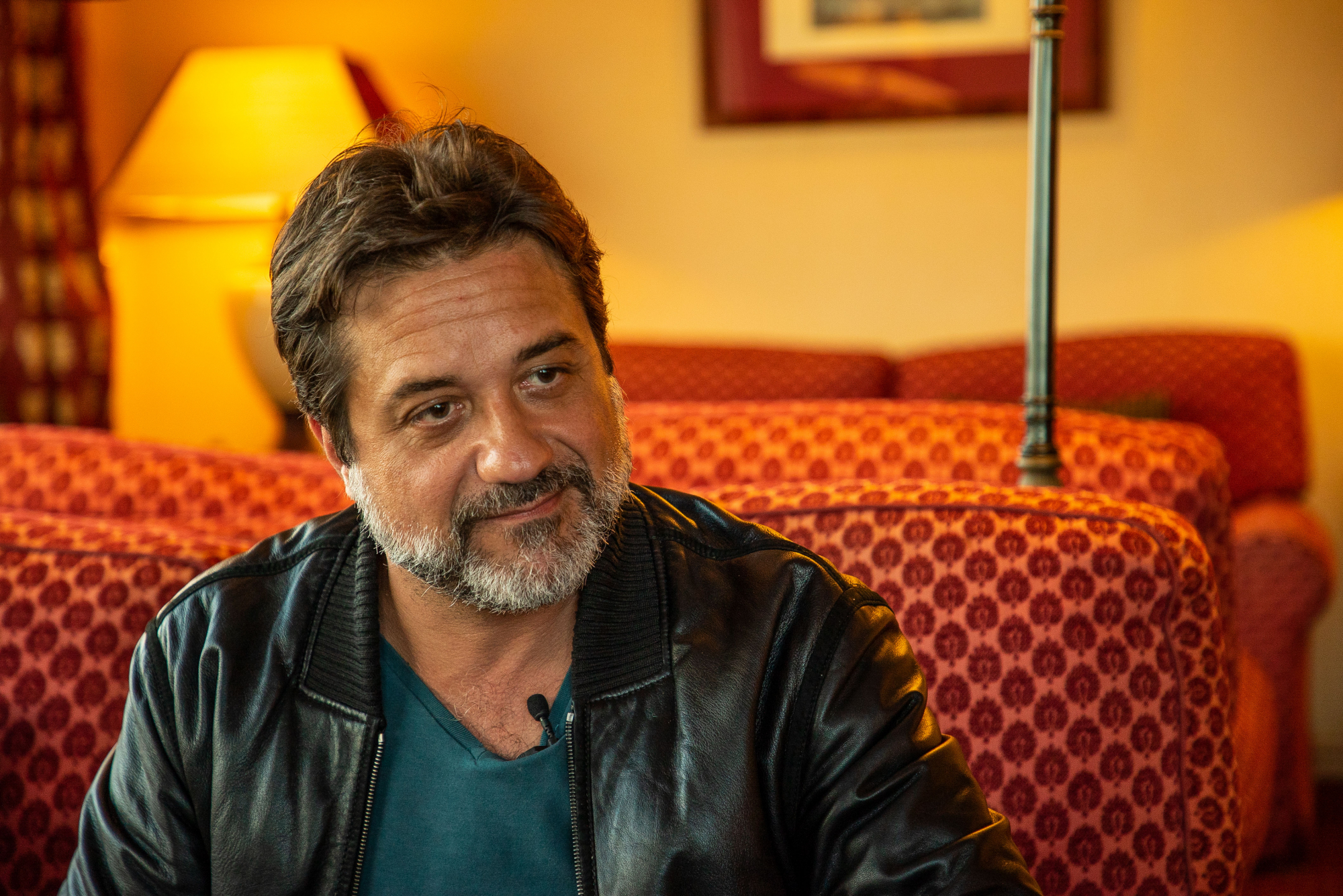 Enrique Arce. “Se o sucesso de ‘La Casa de Papel’ me apanhasse com 21 anos estaria morto”