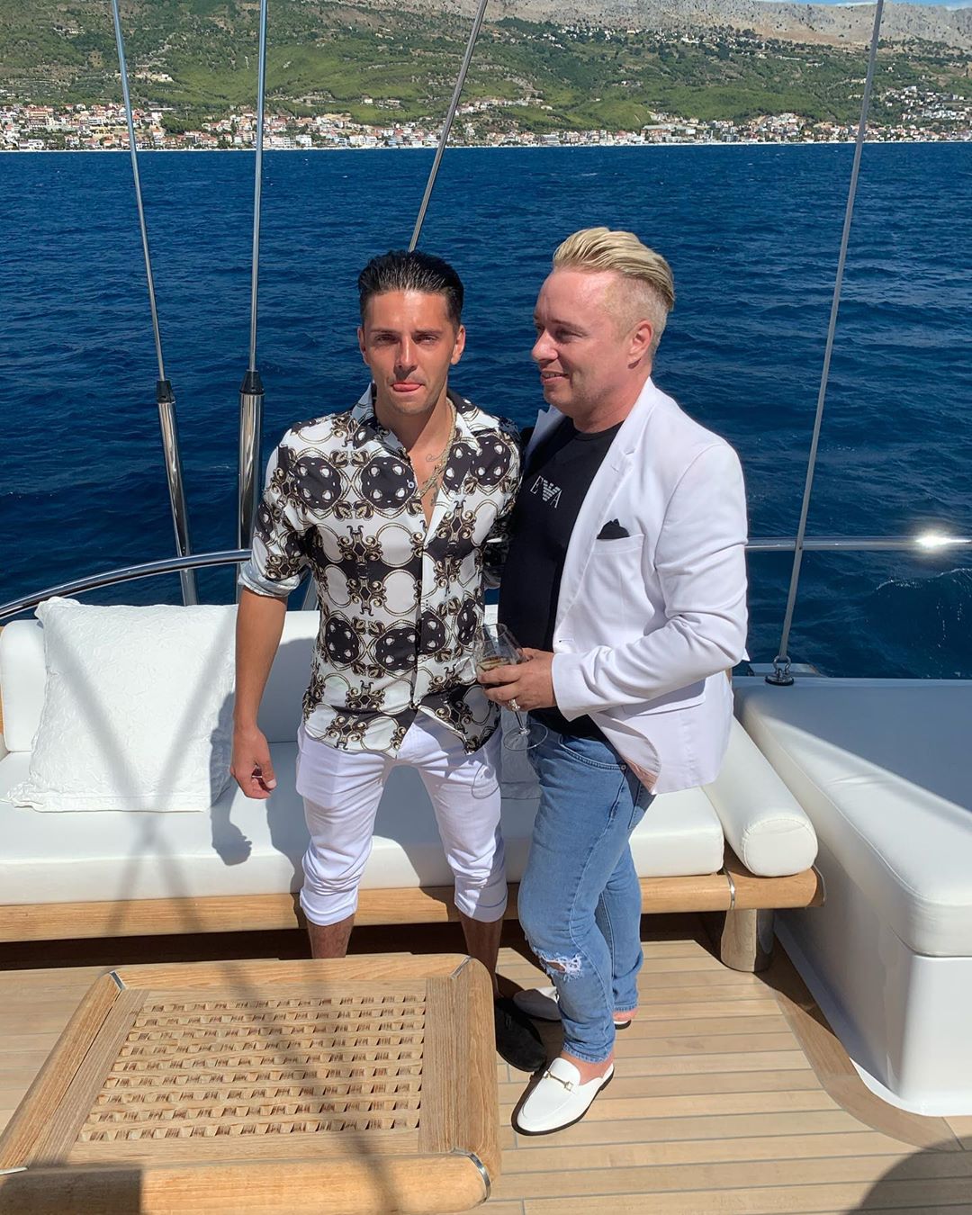 Pai pede ex-namorado da filha em casamento e até já estão à espera de um filho