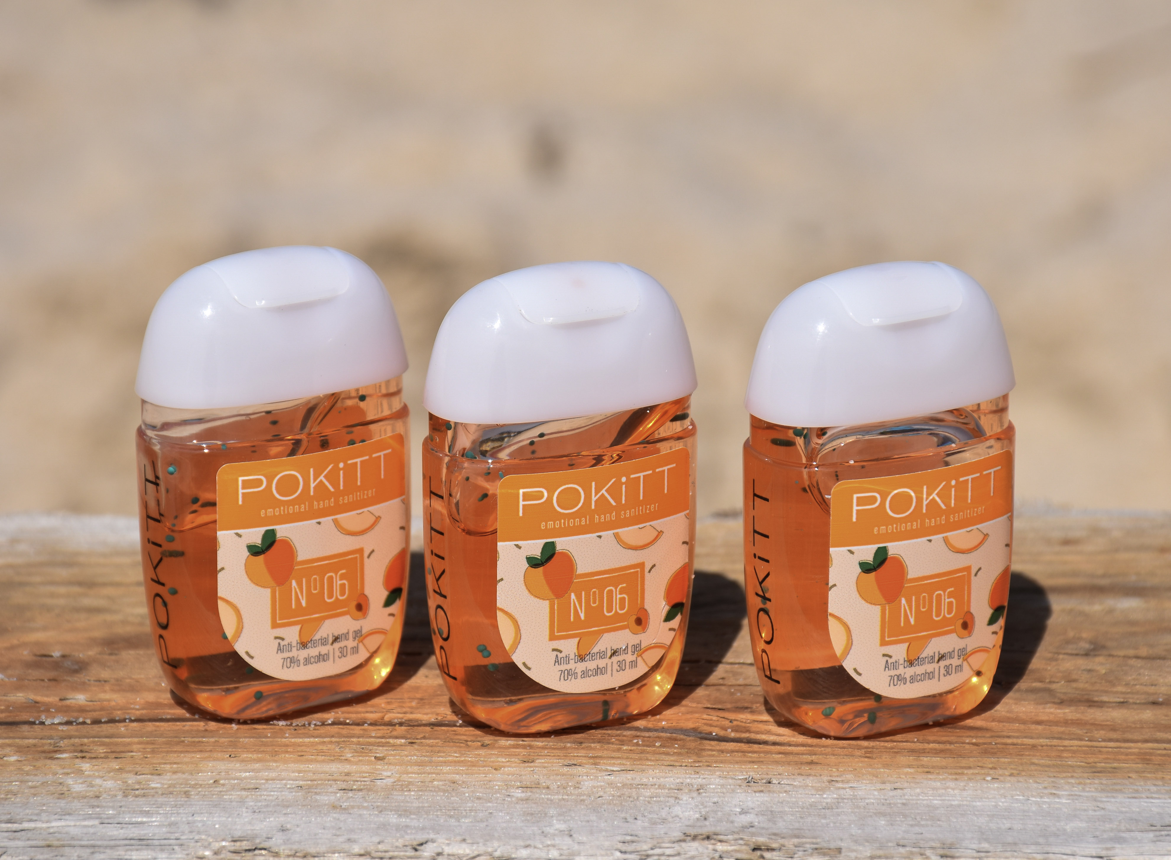 POKiTT. O desinfetante que apetece comer e, como uma fruta, leva-se na lancheira da praia