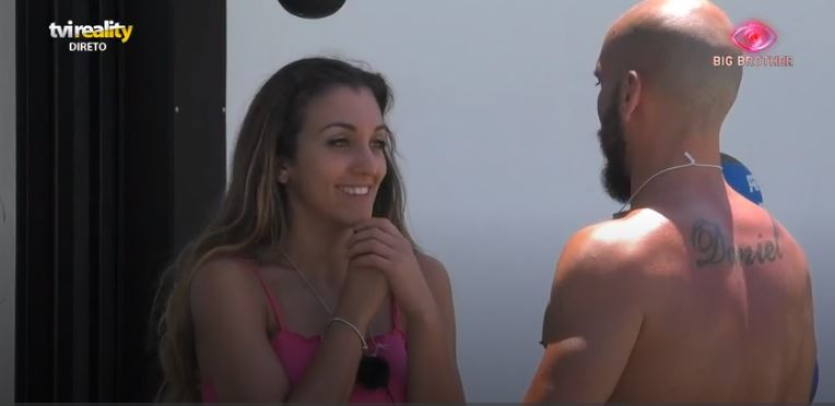 “Big Brother 2020”. Tudo o que Daniel Monteiro está a fazer para conquistar Iury — e como ela está a reagir