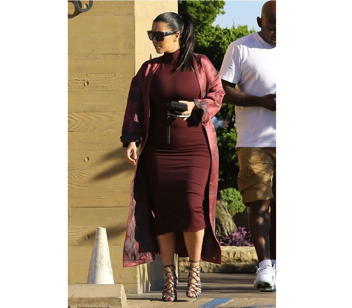 32 looks de Kim Kardashian durante a gravidez - Atualidade - SAPO Lifestyle Kim Kardashian Vma Memes
