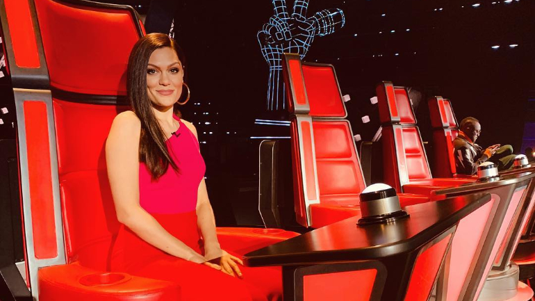Jessie J apanha novo susto de saúde após ter sido diagnosticada com cancro da mama