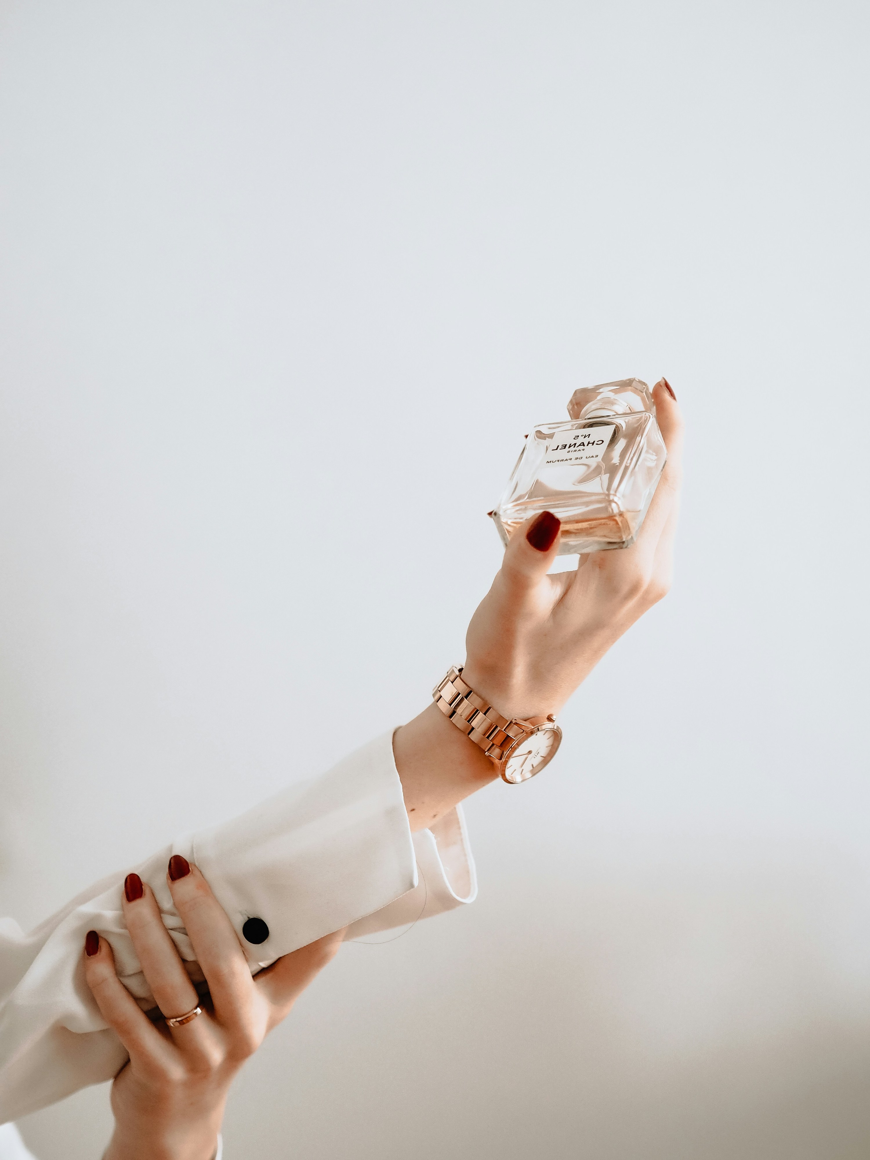 De eau de parfum a eau de toilette. Quais são as diferenças entre os vários tipos de fragrâncias?